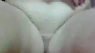 امراة عربية بيضاء الثديين مع عشيقها