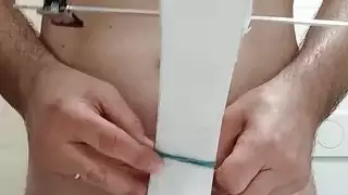 جلسة العلاج السلوكي المعرفي المتطرفة: صفع سادي بالمنشفة الساخنة وتعذيب الخصيتين