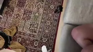 إباحية أخ غير شقيق: كذبة الماء تؤدي إلى قذف شرجي عميق