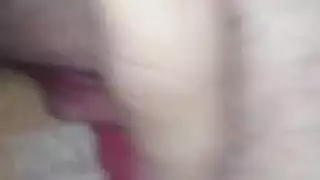 زوجة عاطفية تركب عكسياً من أجل الشرج