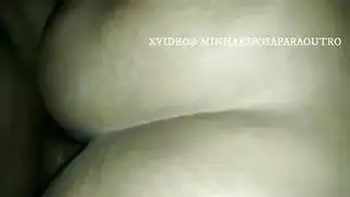 مؤخرة برازيلية ضخمة تتعرض لنيك شرجي قاسي