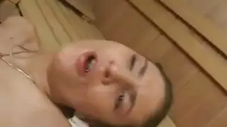 نيكها بدون وقاية في الحمام