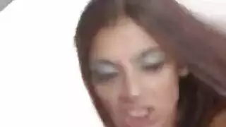 فيديو بورن لمتحولين: نيك شرجي وقحف قوي لشيمايل مثيرة